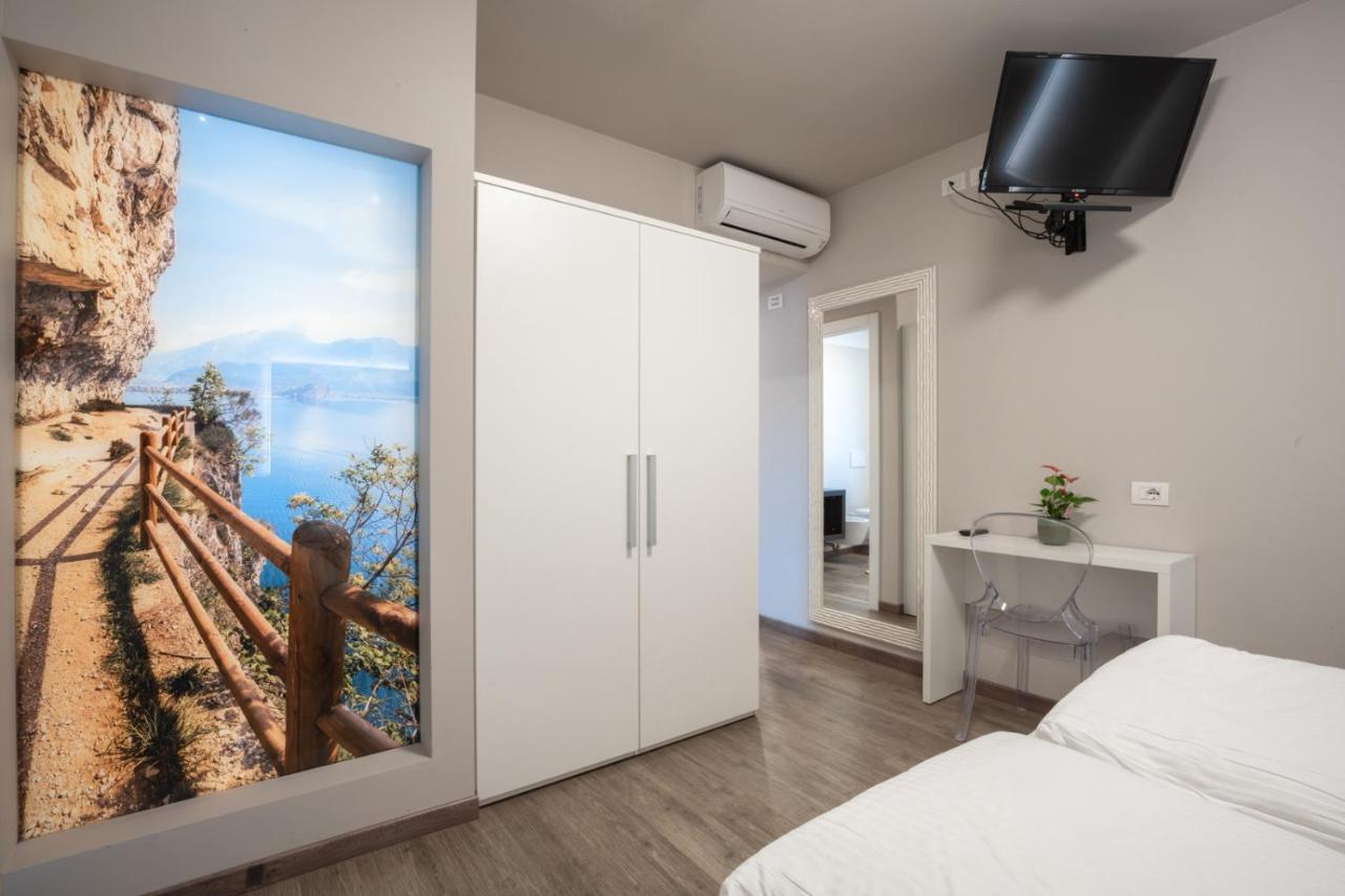 Hotel Rolly Riva del Garda Eksteriør bilde