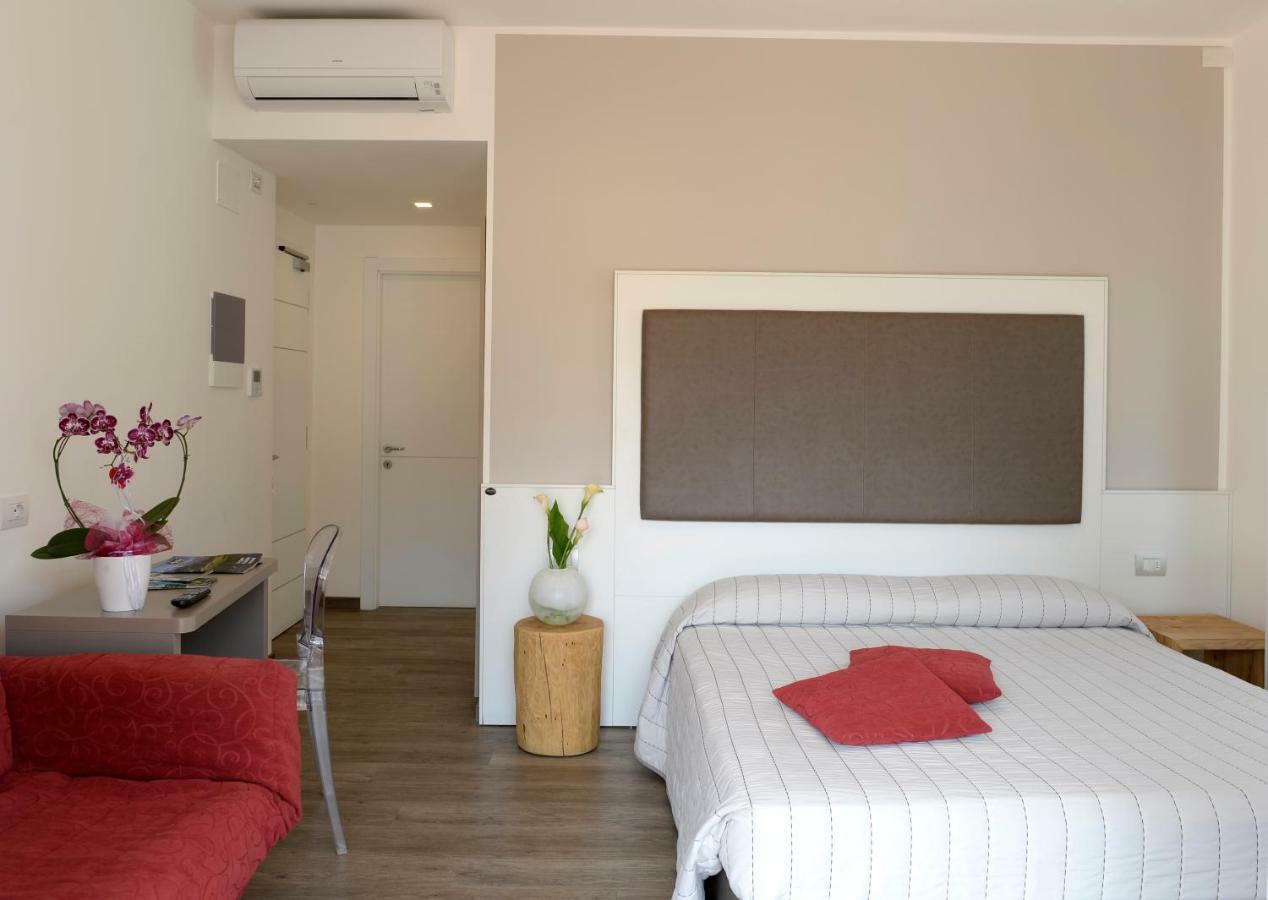 Hotel Rolly Riva del Garda Eksteriør bilde